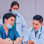 Tim medis profesional global